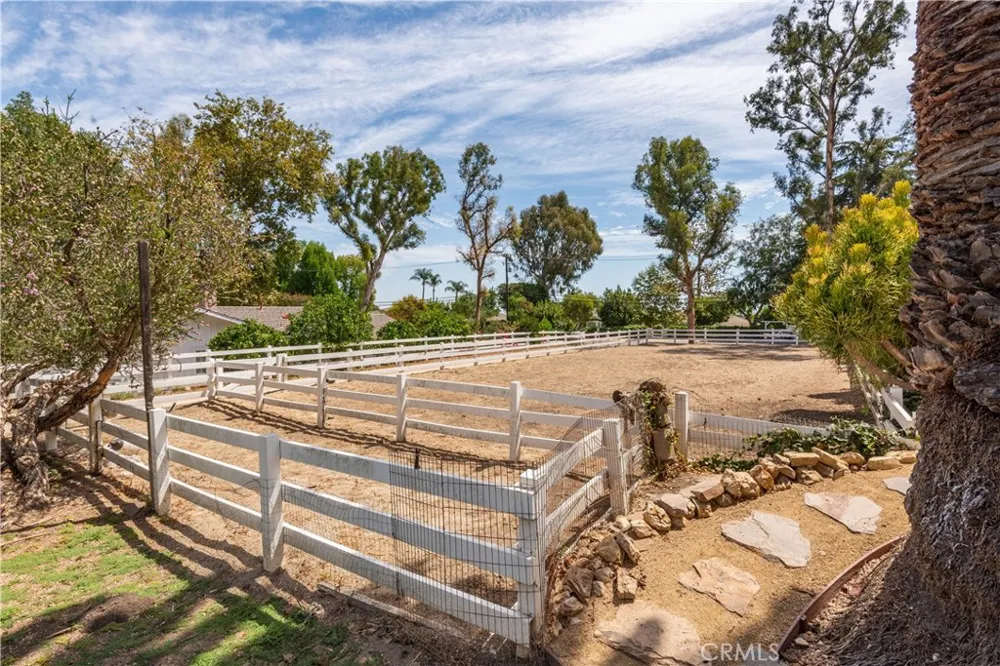 21 Eastfield Rolling Hills, CA 90274