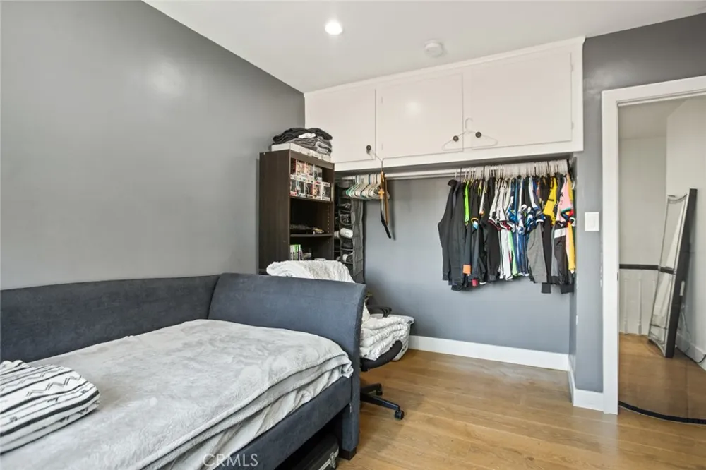 5244 Via Corona Street Los Angeles, CA 90022