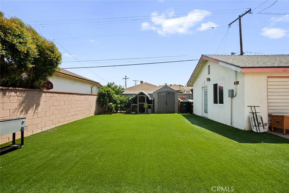 5244 Via Corona Street Los Angeles, CA 90022