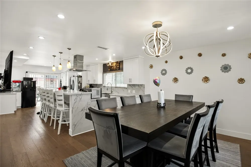 5244 Via Corona Street Los Angeles, CA 90022