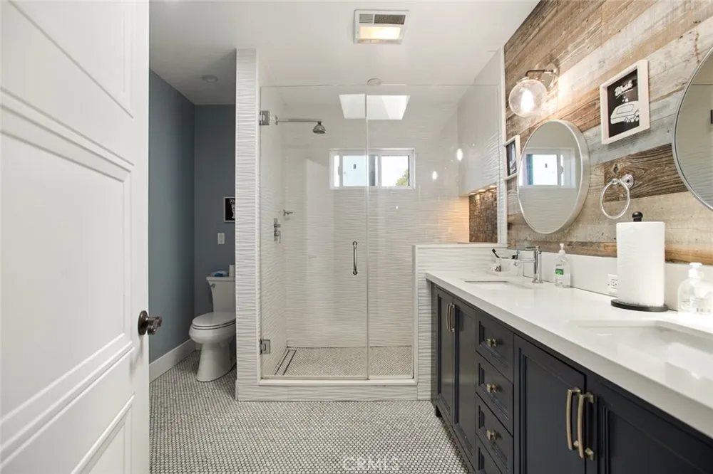 5244 Via Corona Street Los Angeles, CA 90022