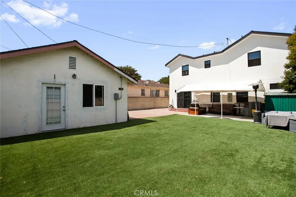 5244 Via Corona Street Los Angeles, CA 90022