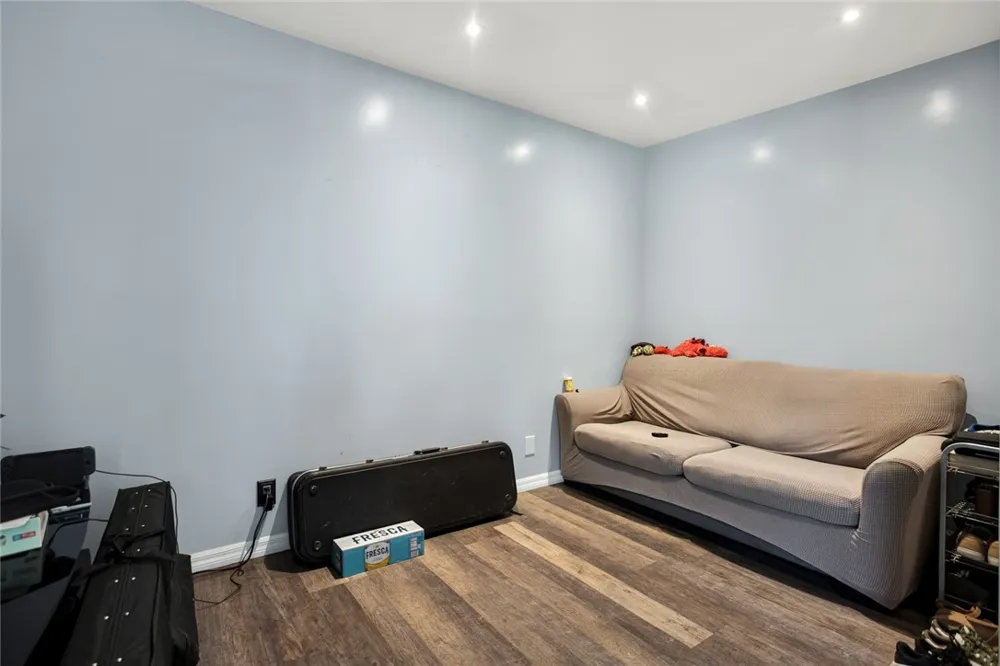 5244 Via Corona Street Los Angeles, CA 90022