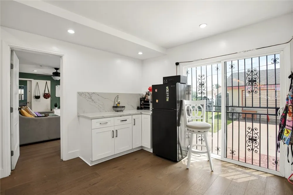 5244 Via Corona Street Los Angeles, CA 90022