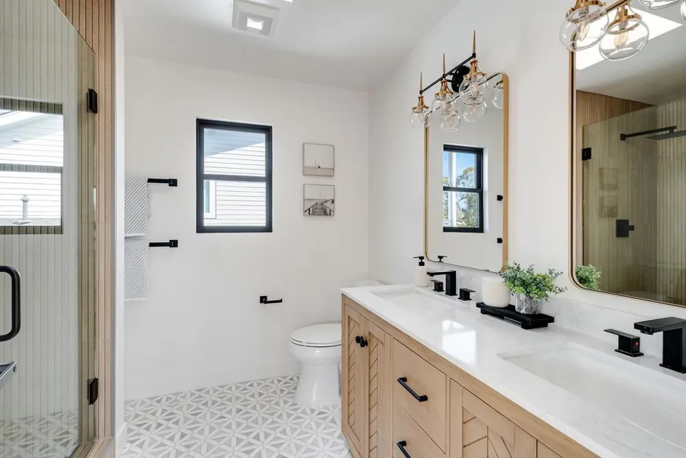 462 Hampstead Way Santa Cruz, CA 95062