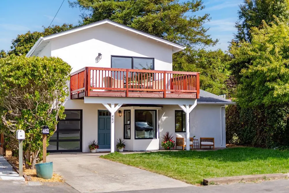 462 Hampstead Way Santa Cruz, CA 95062