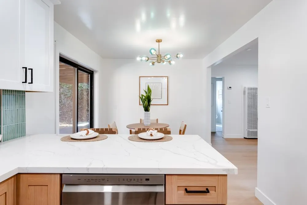 462 Hampstead Way Santa Cruz, CA 95062