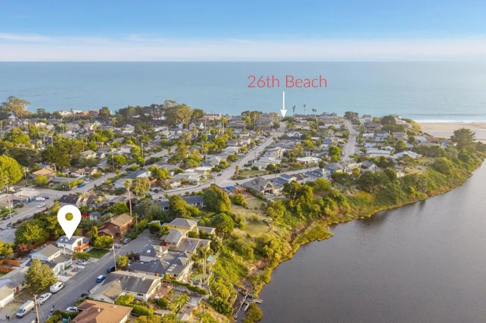 462 Hampstead Way Santa Cruz, CA 95062