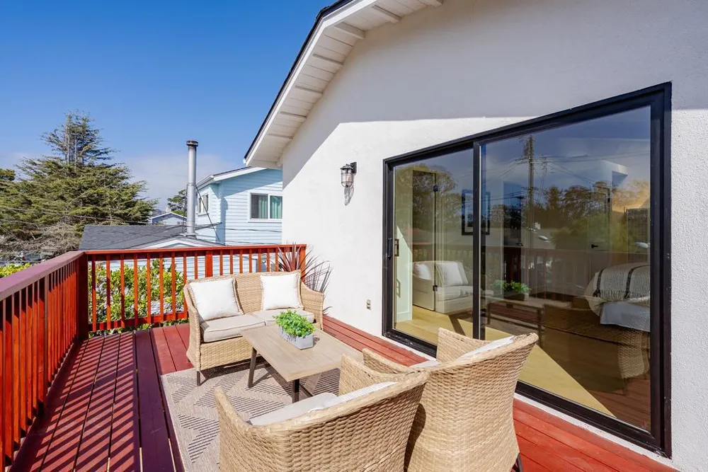 462 Hampstead Way Santa Cruz, CA 95062