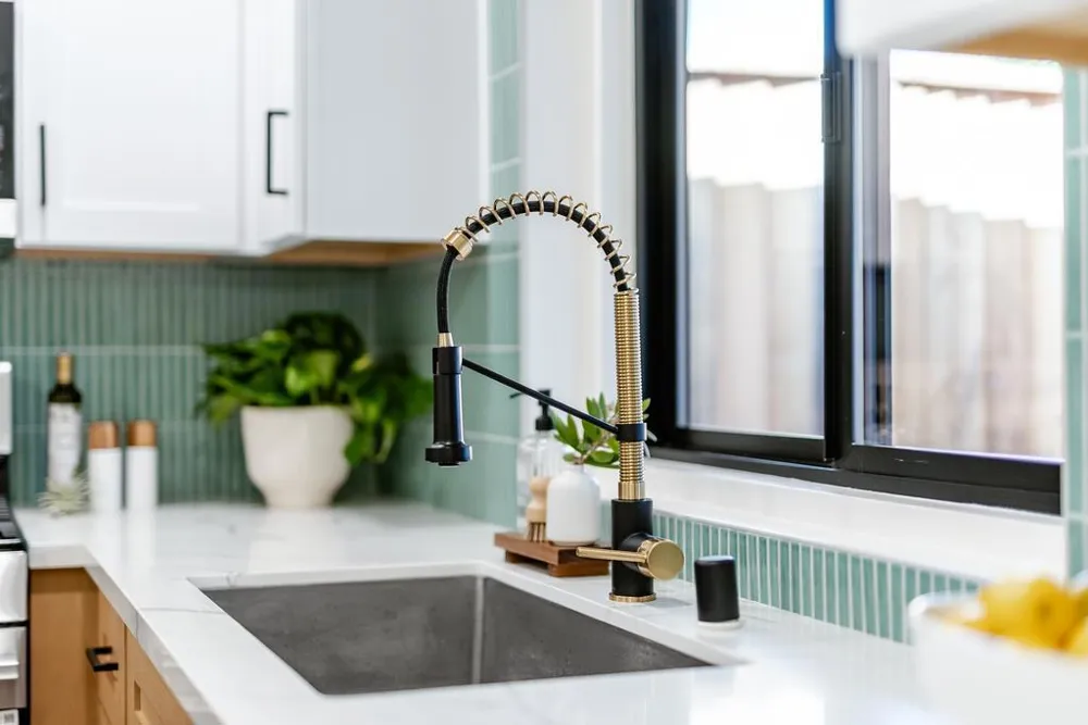 462 Hampstead Way Santa Cruz, CA 95062