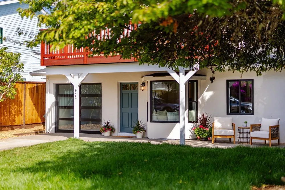 462 Hampstead Way Santa Cruz, CA 95062