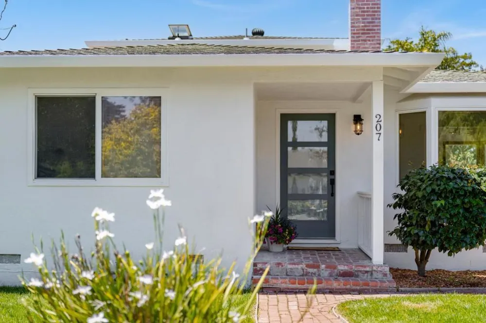 207 Kingsbury Drive Aptos, CA 95003