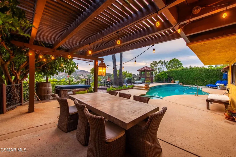 3515 Twin Lake Westlake Village, CA 91361