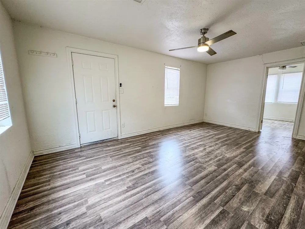 1507 SW D AVENUE Lawton, OK 73501