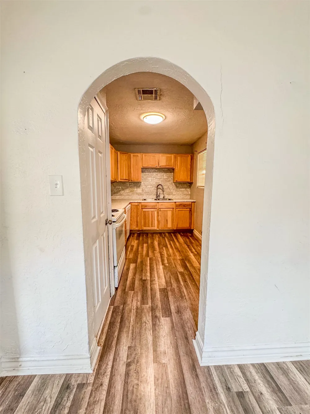 1507 SW D AVENUE Lawton, OK 73501