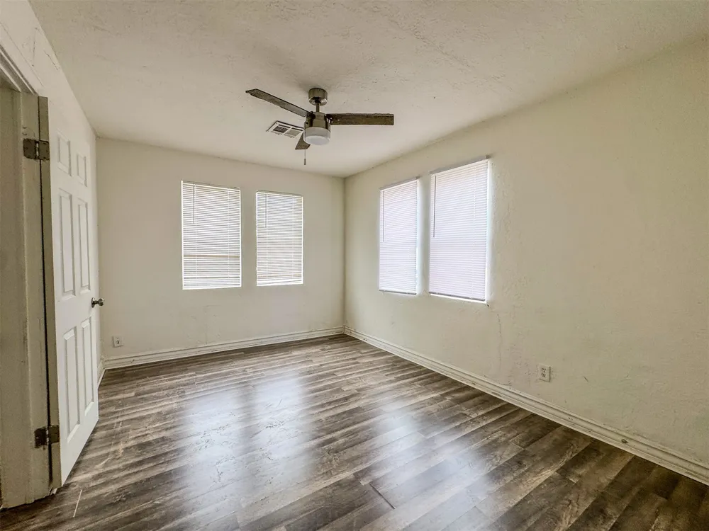 1507 SW D AVENUE Lawton, OK 73501