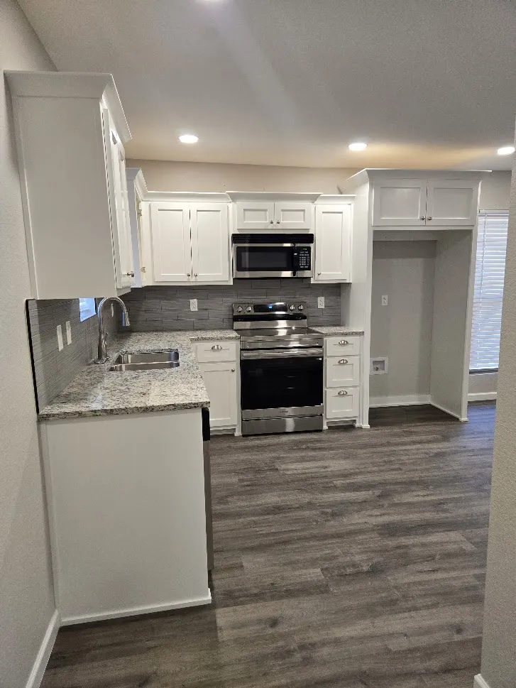 517 Main Street #1/2 Sand Springs, OK 74063