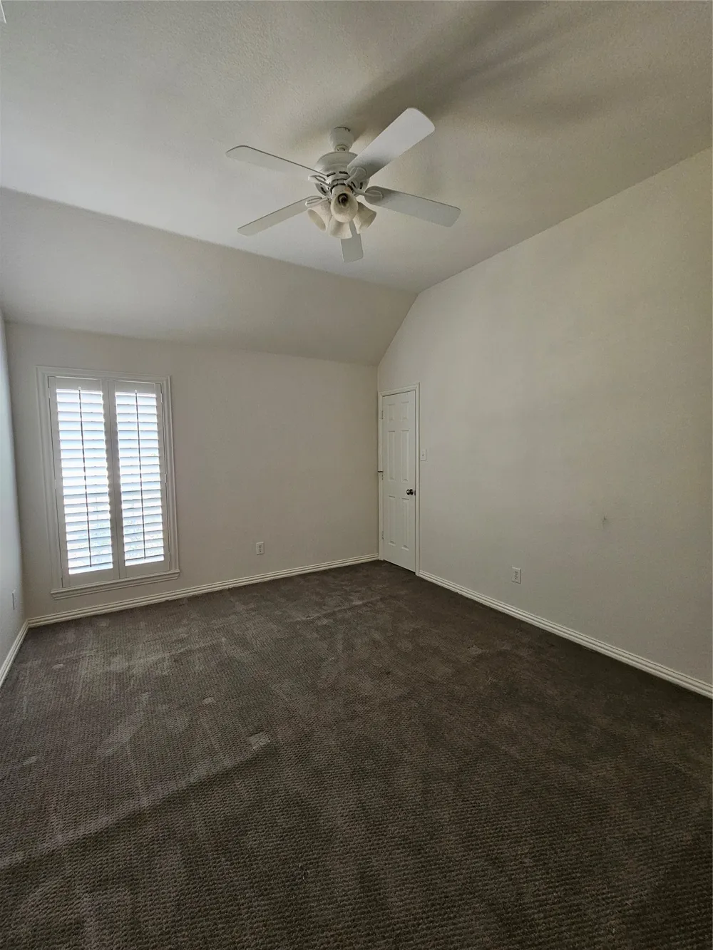 3904 Moonbeam Court Plano, TX 75074