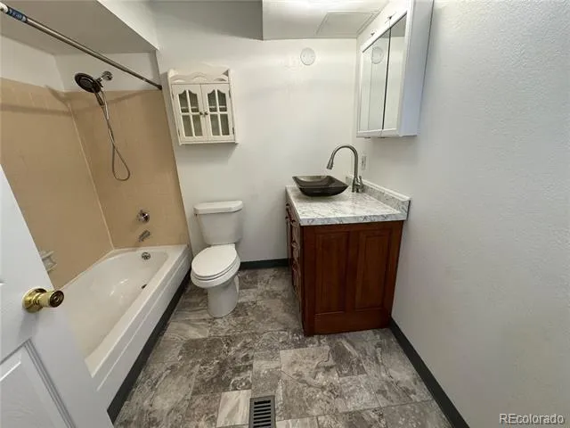 992 S Dearborn Way #7 Aurora, CO 80012