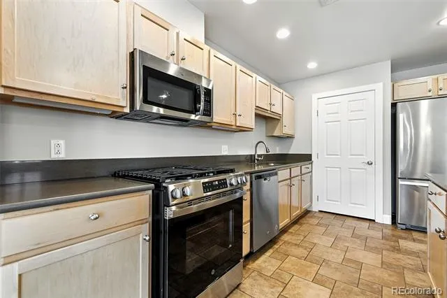 1631 Emerson Street #207 Denver, CO 80218