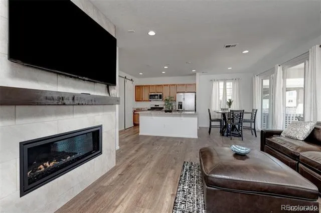 36 Uriah Street Aurora, CO 80018