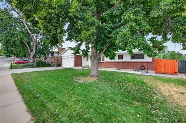 2860 S Jay Street Denver, CO 80227