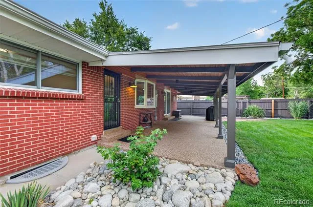 2860 S Jay Street Denver, CO 80227