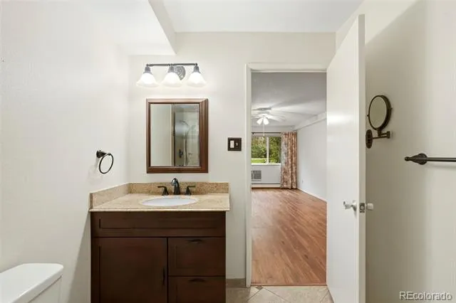 655 S Alton Way #10A Denver, CO 80247