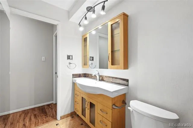 655 S Alton Way #10A Denver, CO 80247