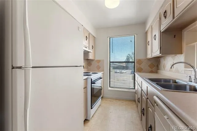 3662 S Granby Way #J05 Aurora, CO 80014