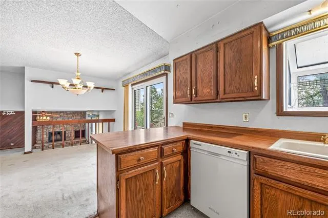2181 Woodpecker Lane Elizabeth, CO 80107