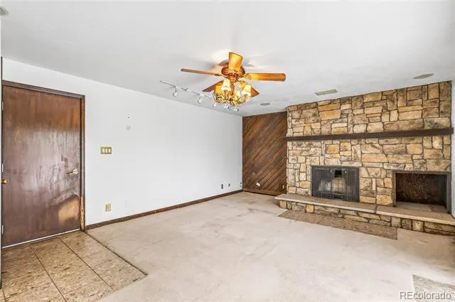 2181 Woodpecker Lane Elizabeth, CO 80107