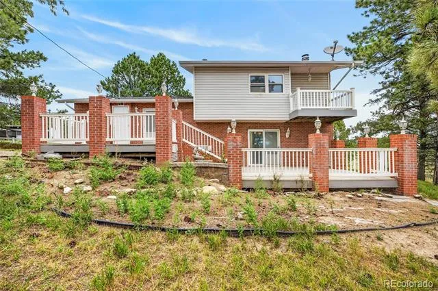 2181 Woodpecker Lane Elizabeth, CO 80107