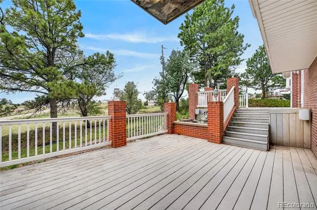 2181 Woodpecker Lane Elizabeth, CO 80107
