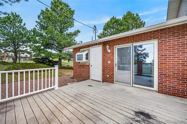 2181 Woodpecker Lane Elizabeth, CO 80107