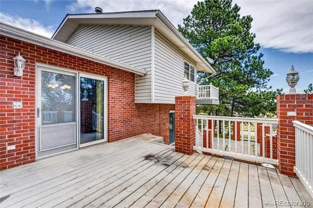 2181 Woodpecker Lane Elizabeth, CO 80107