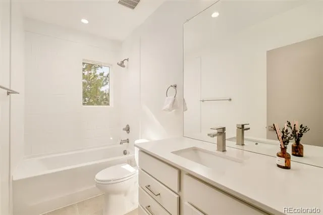 2357 S High Street Denver, CO 80210