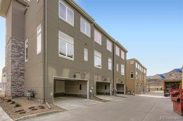 15538 W Washburn Avenue #18 Lakewood, CO 80228