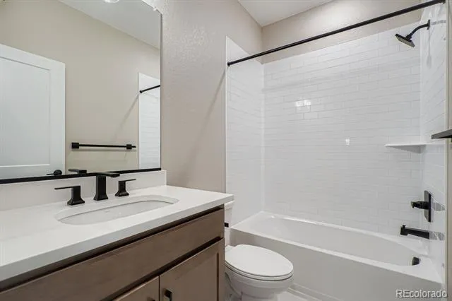 15538 W Washburn Avenue #18 Lakewood, CO 80228