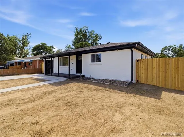 3195 Xanadu Street Aurora, CO 80011