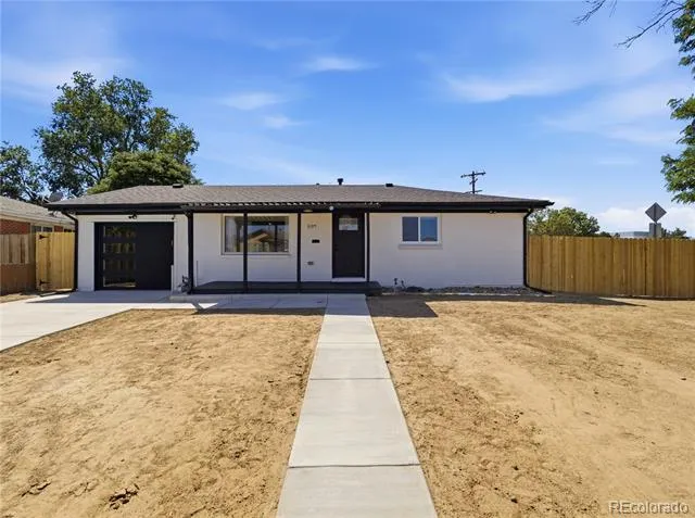 3195 Xanadu Street Aurora, CO 80011