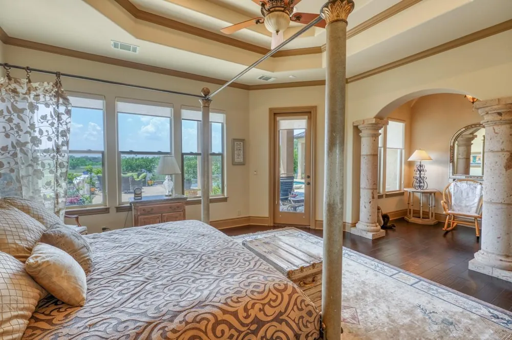 143 Westgate Loop Horseshoe Bay, TX 78657