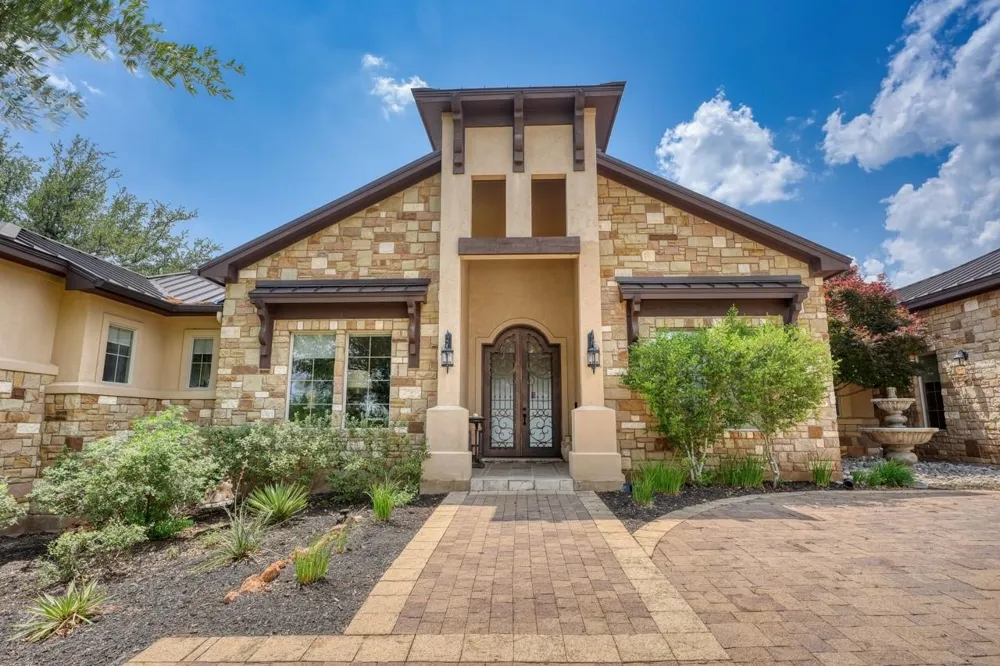 143 Westgate Loop Horseshoe Bay, TX 78657