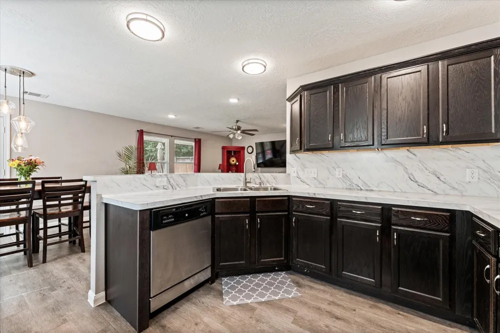3998 Frontier Road Willis, TX 77378