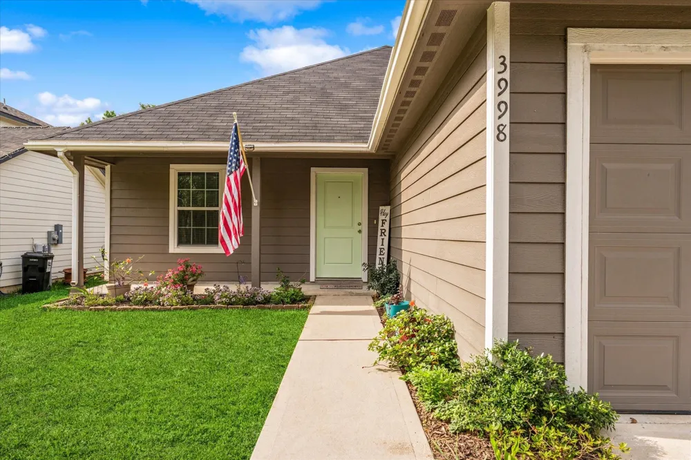 3998 Frontier Road Willis, TX 77378