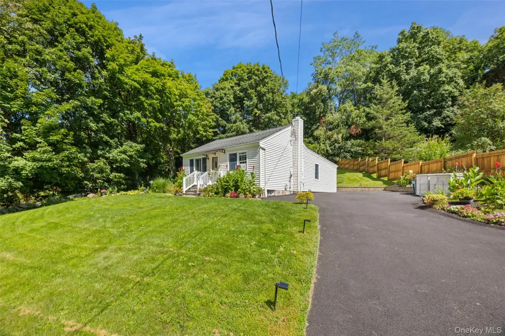 1 Mountain View Road Cortlandt Manor, NY 10567