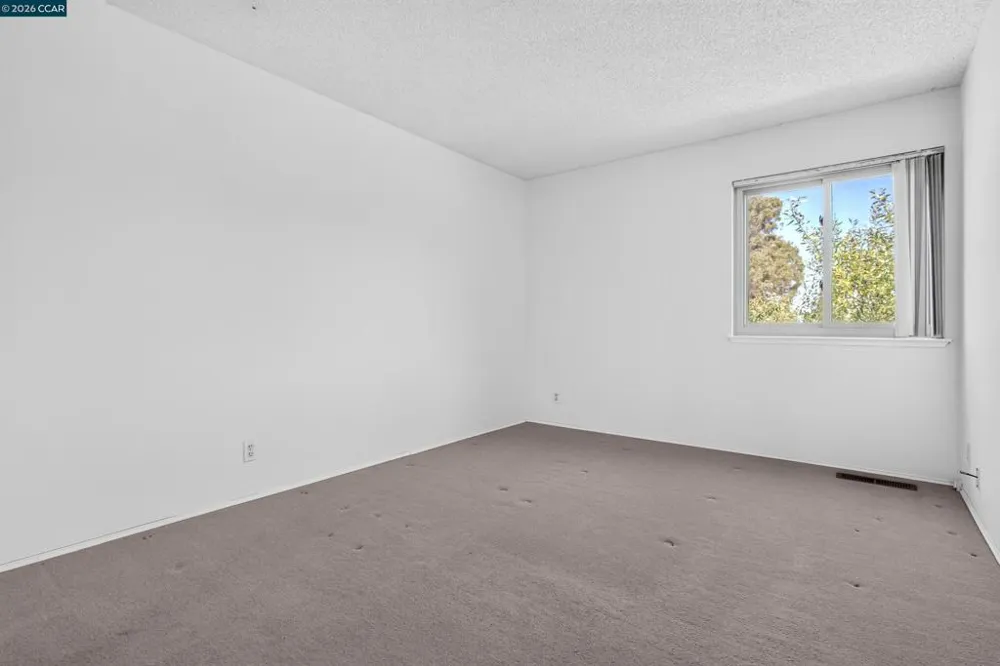 1729 Dalessi Dr Pinole, CA 94564