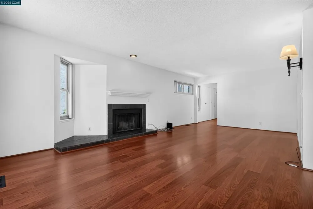 1729 Dalessi Dr Pinole, CA 94564