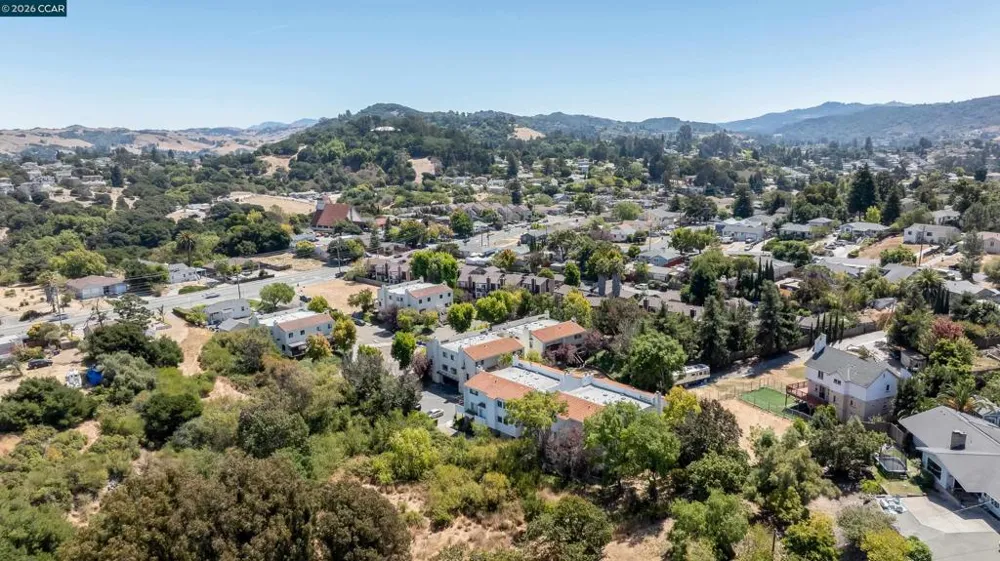 1729 Dalessi Dr Pinole, CA 94564