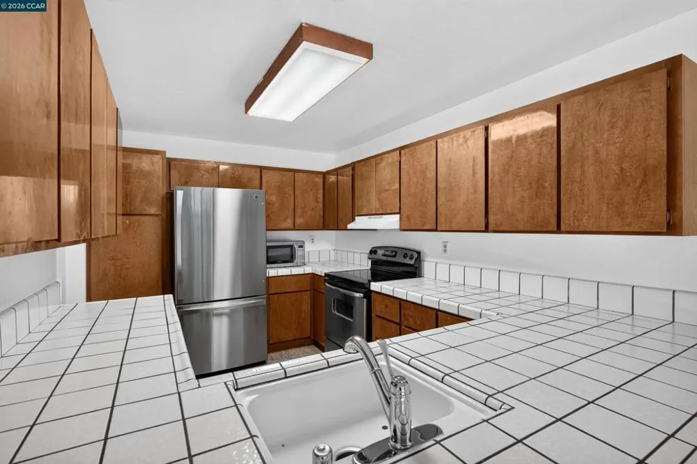 1729 Dalessi Dr Pinole, CA 94564